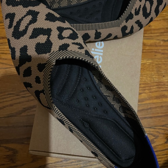 Woven Ballerina flat shoes..leopard.. Sz. 10.. runs small - Picture 2 of 7